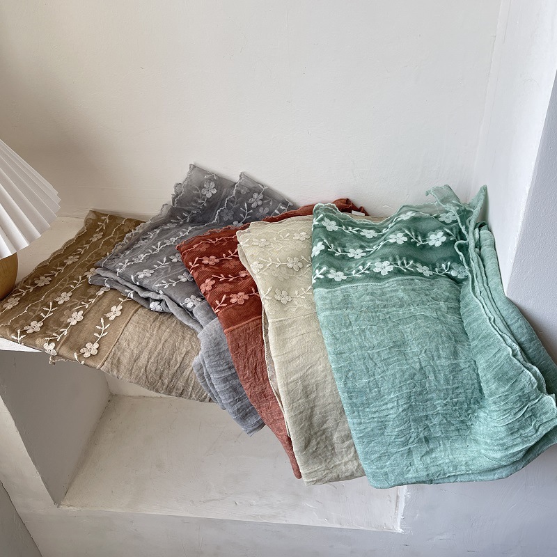 Pamuklu Keten Dantel Eklemeli  - Embroidery Jersey incelemesi ve fiyatı