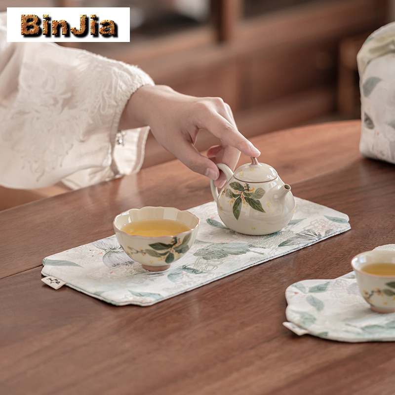 Brokar İşlemeli Gölge Kelebek  - Embroidery Service incelemesi ve fiyatı