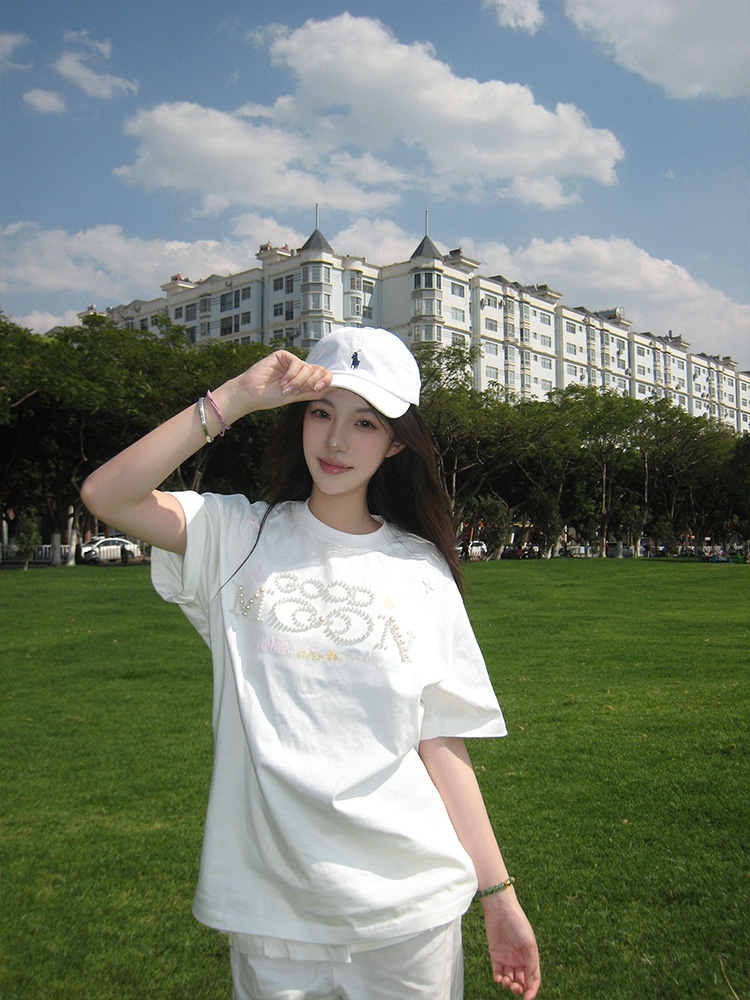 Amerikan High Street Style Kıs - Embroidery Font Free incelemesi ve fiyatı
