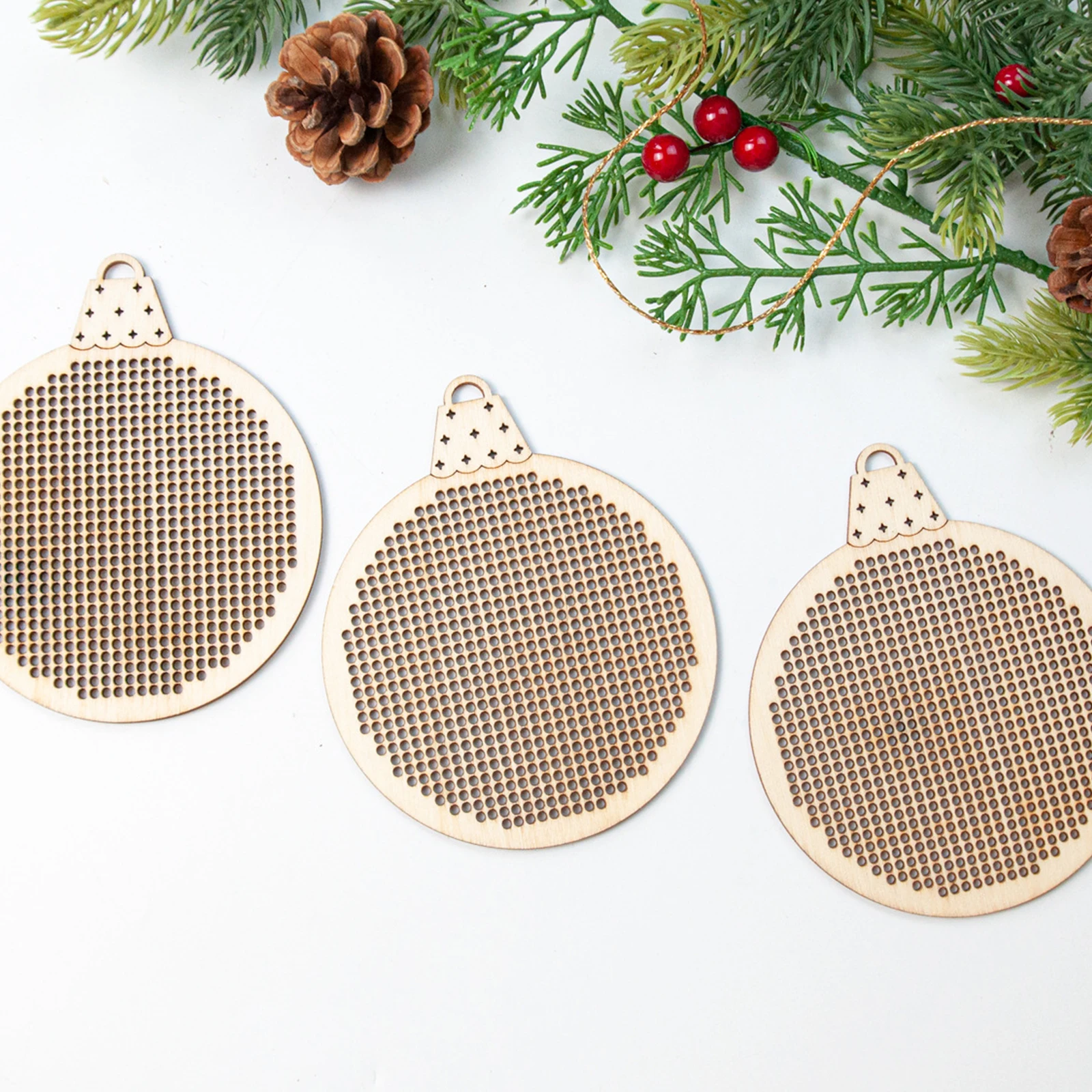 12 adet Noel Çapraz Dikiş Deli - Embroidery Xmas Decorations incelemesi ve fiyatı
