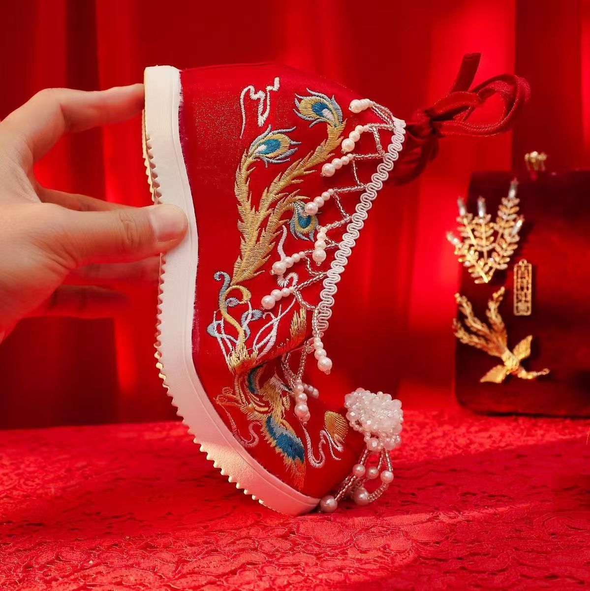 Kadınlar Yeni Kırmızı İşlemeli - Embroidery Canvas incelemesi ve fiyatı