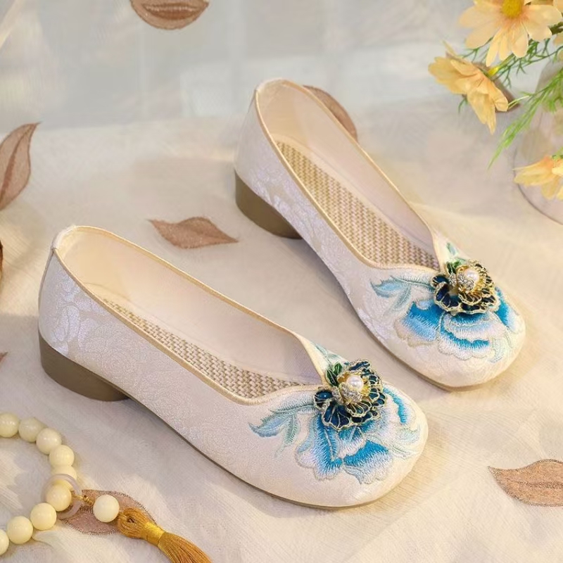 Kadın Düşük Topuk İşlemeli Kum - Embroidery Canvas incelemesi ve fiyatı